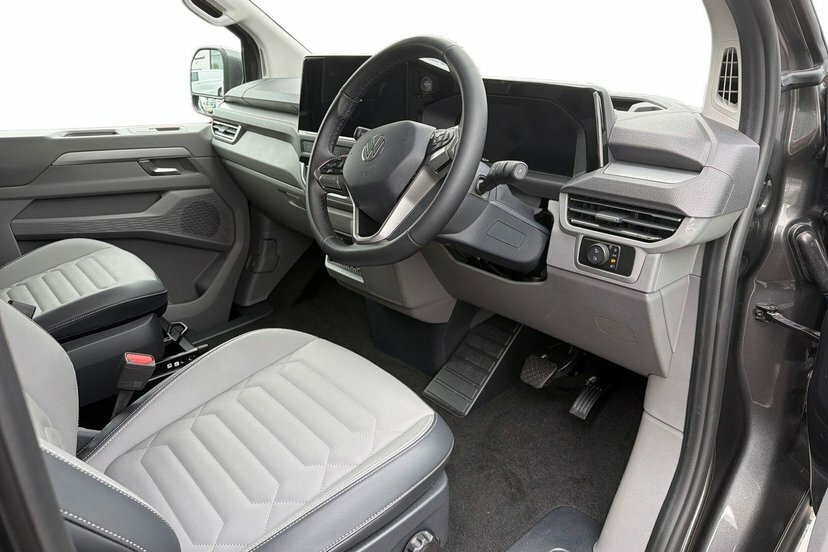 Volkswagen Transporter Shuttle 210Kw 65Kwh Minibus Style EY26XYL #6