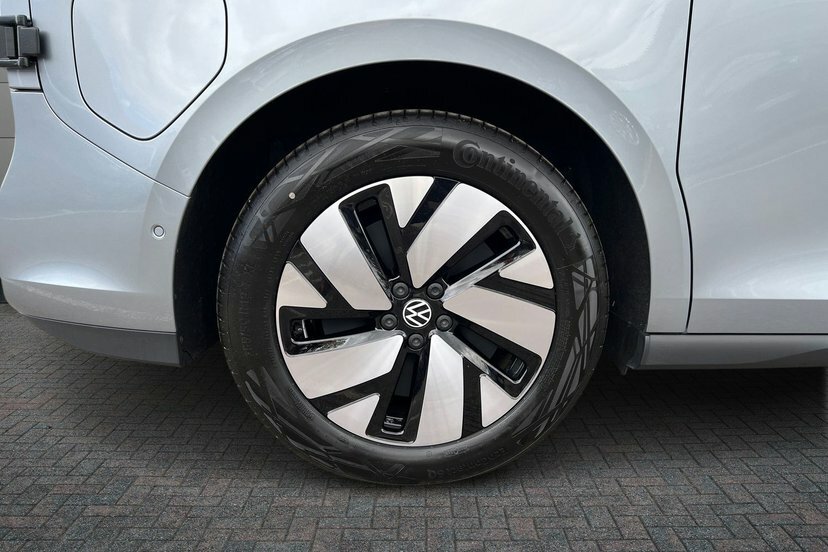 Volkswagen ID.Buzz 210Kw Commerce Plus 79Kwh EK26KFO Silver #5