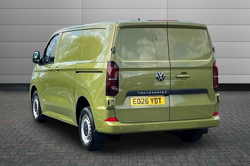 Volkswagen Transporter 2.0 Tdi 150 Commerce Plus Van EO26YDT Green #3