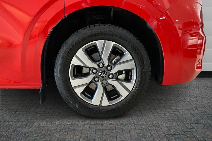 Volkswagen E-Transporter T32 65Kwh Commerce Pro Kombi Double Cab Electr LN26VDG Red #5