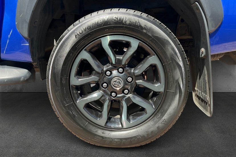 Toyota HILUX 2.8 D-4d Invincible X Pickup Double Cab WG21AYO Blue #5