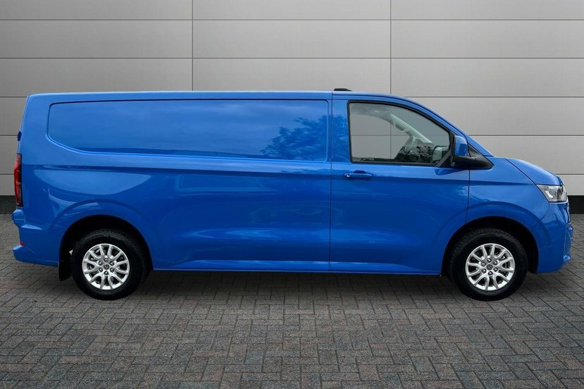 Volkswagen E-Transporter 100Kw 65Kwh Commerce Pro Van EK26NAU Blue #4