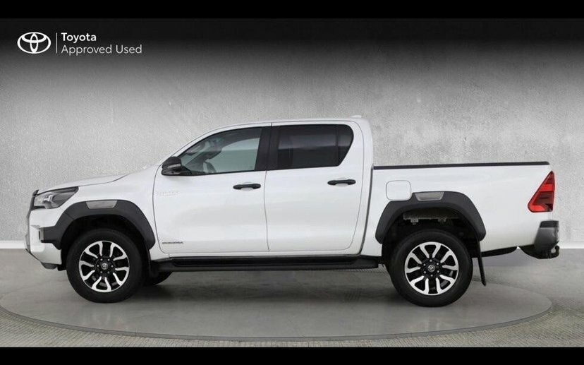 Toyota HILUX 2.8 D-4d Invincible X 4Wd  #4