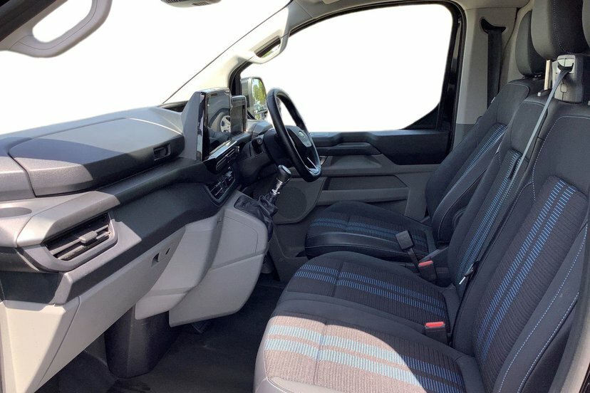 Ford Transit Custom 2.0 320 Ecoblue Sport Panel Van WP75KZX Black #4