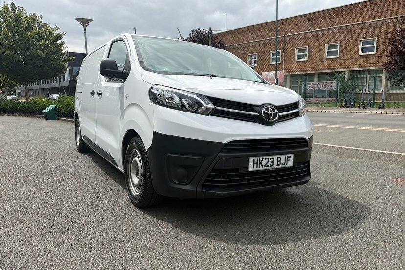 Toyota PROACE 100Kw Icon 75Kwh Van Grey #23