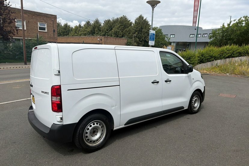 Toyota PROACE 100Kw Icon 75Kwh Van Grey #32