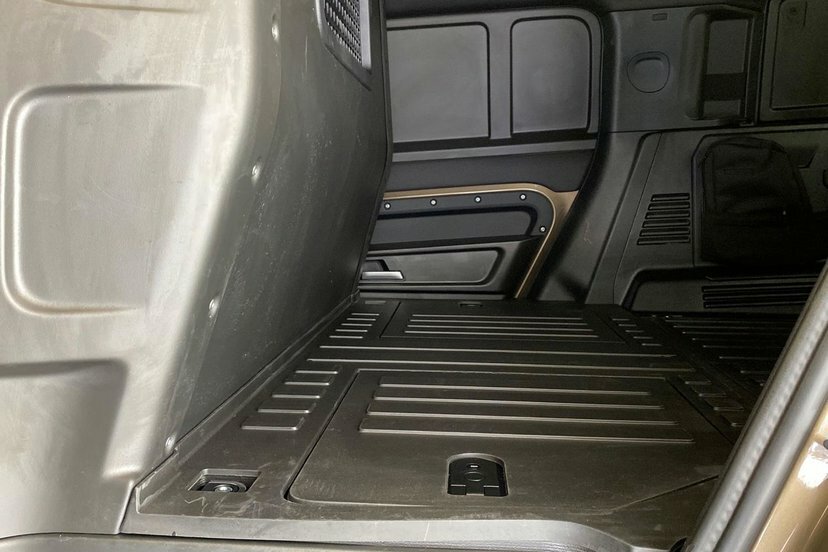 Land Rover Defender 110 3.0 D250 Mhev X-dynamic Hse Hard Top Suv Diese EY25OCB Brown #4