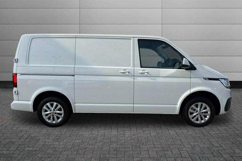 Volkswagen Transporter 2.0 Tdi 150 Highline Van Dsg EK22TMO White #4