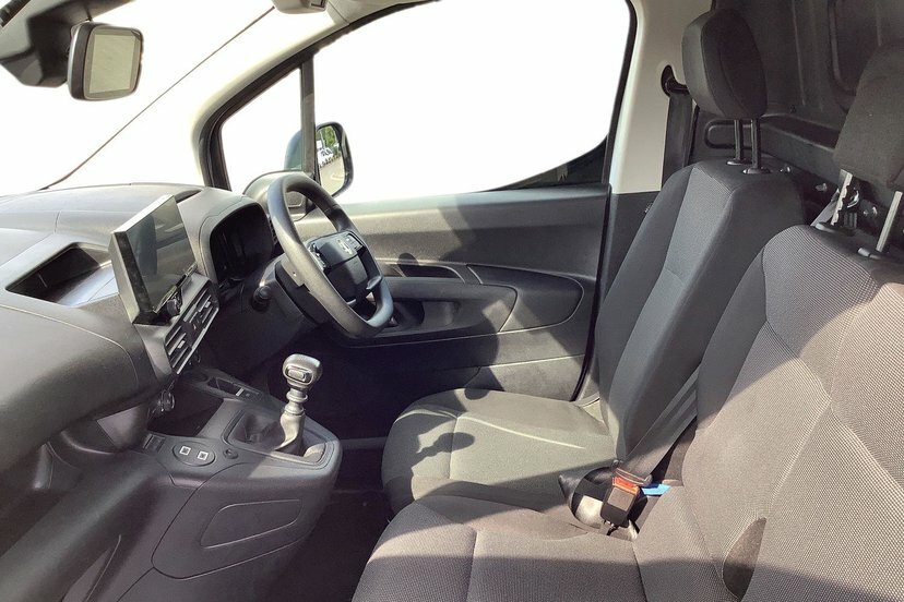 Vauxhall Combo 1.5 Turbo D 2300 Prime Panel Van White #4
