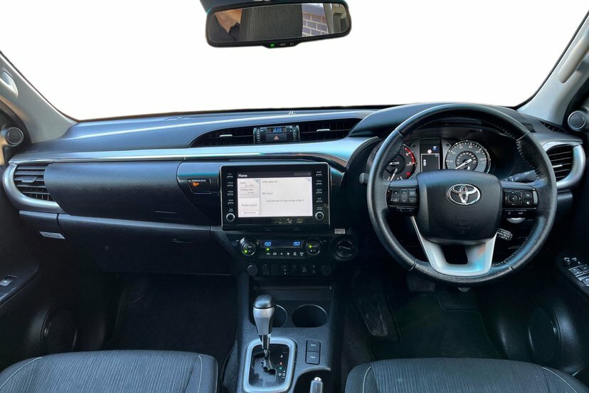 Toyota HILUX 2.8 D-4d Invincible Pickup Double Cab A Red #6