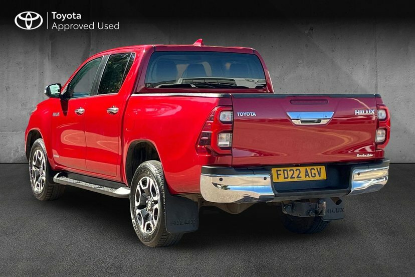 Toyota HILUX 2.8 D-4d Invincible Pickup Double Cab A Red #3