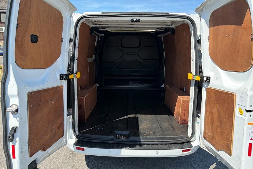 Ford Transit Custom 2.0 280 Ecoblue Limited Panel Van Manua YS22KDF White #2