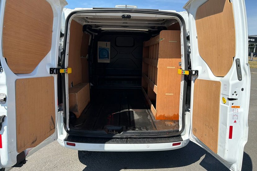 Ford Transit Custom 2.0 280 Ecoblue Limited Panel Van Manua BK23YEJ White #2