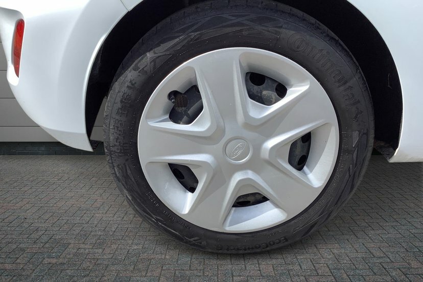Ford Fiesta 1.5 Tdci Car Derived Van 85 Ps White #6