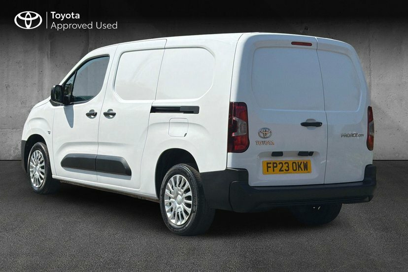 Toyota Proace City 1.5 Bluehdi Icon Long Panel Van White #4