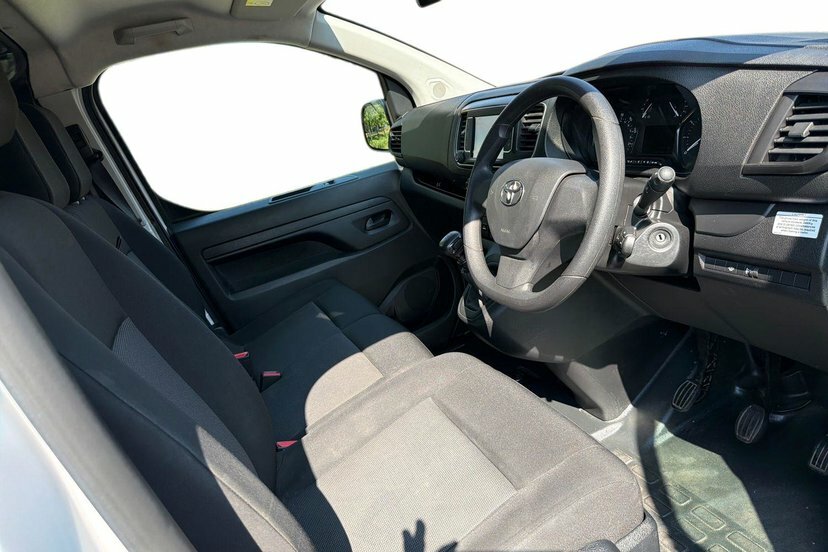 Toyota PROACE Icon L1 50Kw 1.2T White #11