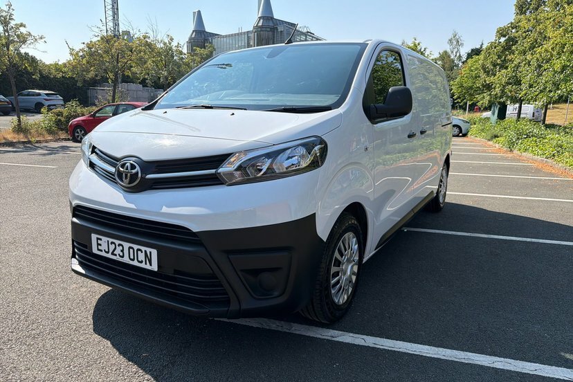 Toyota PROACE Icon L1 50Kw 1.2T White #24