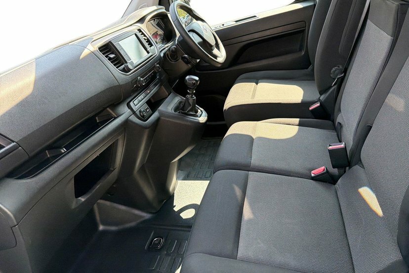 Toyota PROACE Icon L1 50Kw 1.2T White #10