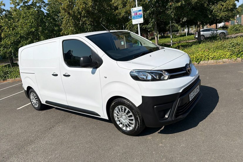 Toyota PROACE Icon L1 50Kw 1.2T White #31