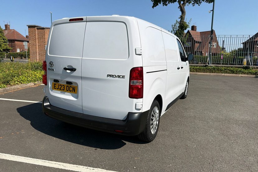 Toyota PROACE Icon L1 50Kw 1.2T White #28