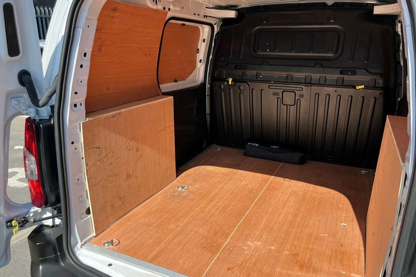 Toyota Proace City 50Kwh Icon Short Panel Van Swb #26