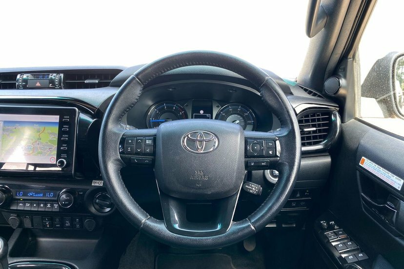 Toyota HILUX 2.4 D-4d Active 4Wd Euro 6 Ss 25,982 Car De #8