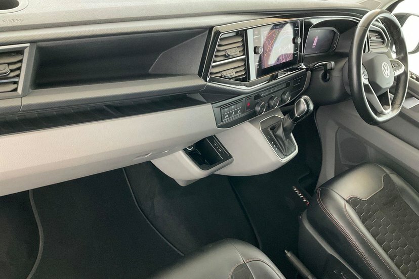 Volkswagen Transporter Sportline 2.0 Bitdi T32 Sportline Kombi Double Cab Diese Grey #2