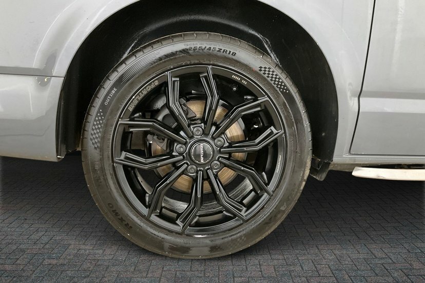 Volkswagen Transporter Sportline 2.0 Bitdi T32 Sportline Kombi Double Cab Diese Grey #5