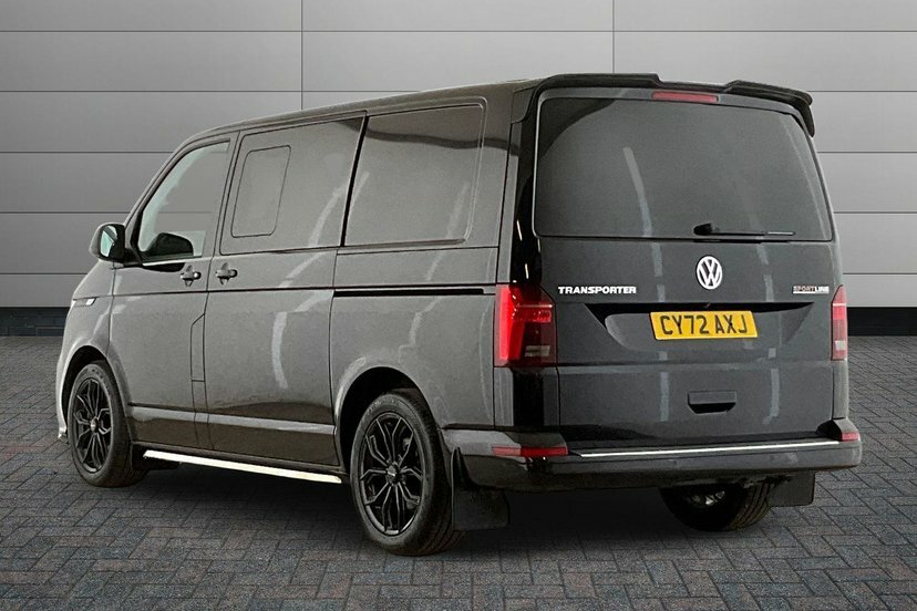 Volkswagen Transporter Sportline 2.0 Bitdi T32 Sportline Kombi Double Cab Diese Black #3