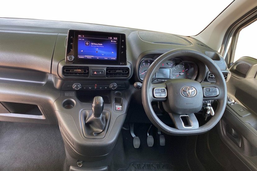 Toyota Proace City 1.5 Bluehdi Icon Short Panel Van White #5