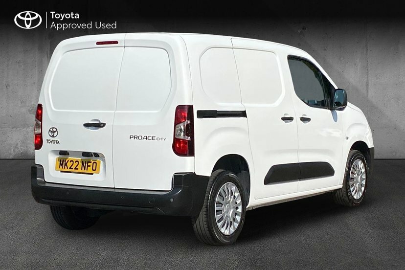 Toyota Proace City 1.5 Bluehdi Icon Short Panel Van White #2
