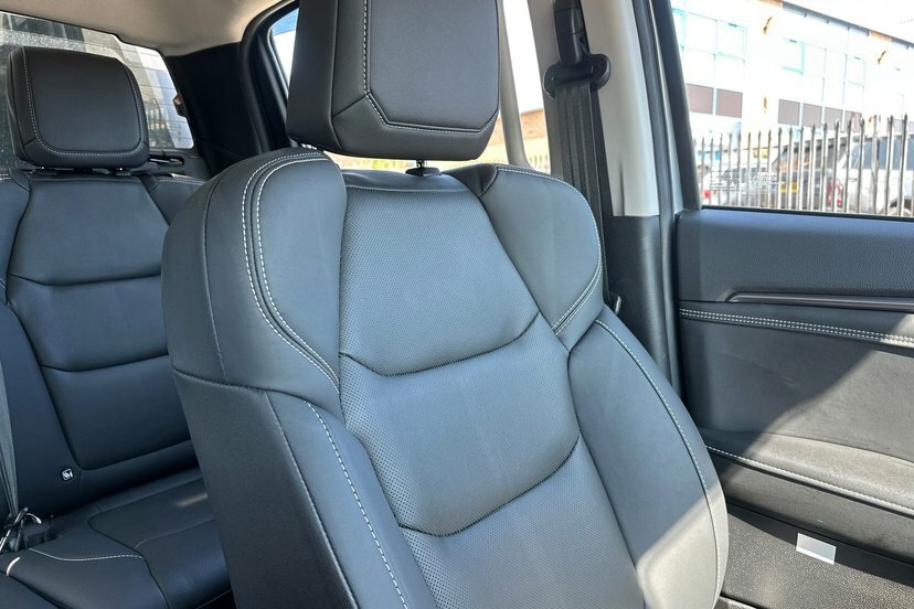 Isuzu D-Max Pickup Silver #32