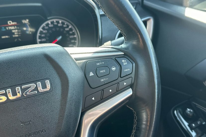 Isuzu D-Max Pickup Silver #18
