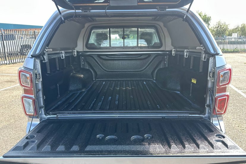 Isuzu D-Max Pickup Silver #9