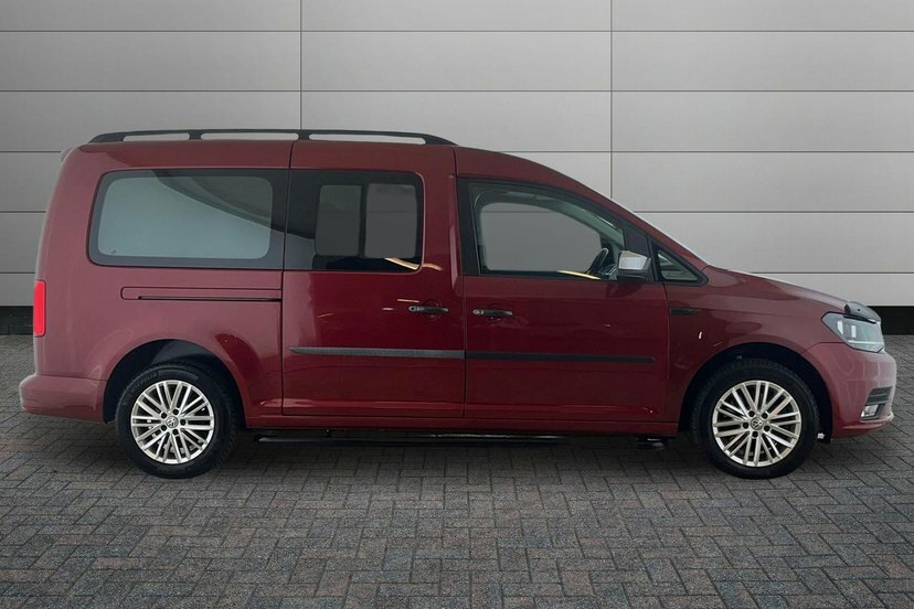 Volkswagen Caddy Maxi Life 2.0 Tdi Dsg SW69FKY Red #4