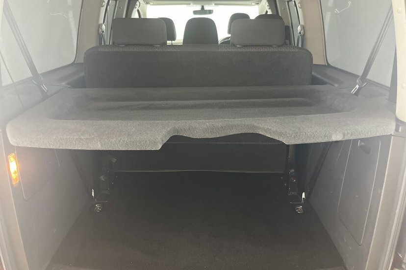 Volkswagen Caddy Maxi Life 2L Null Grey #26