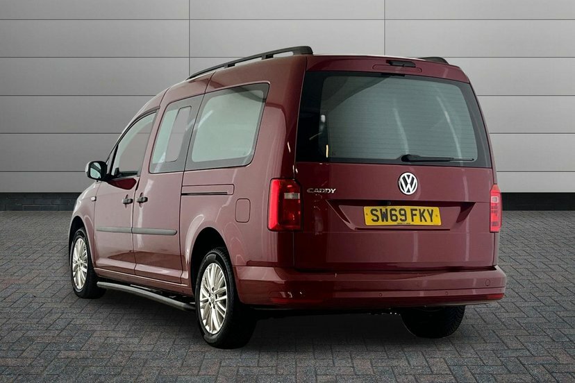 Volkswagen Caddy Maxi Life 2.0 Tdi Dsg SW69FKY Red #3