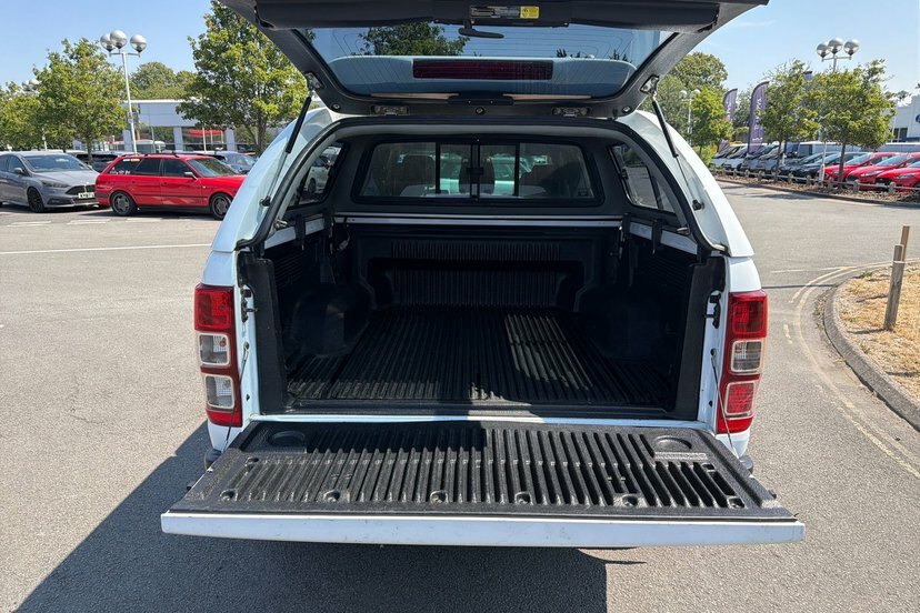 Ford Ranger 2.0 Ecoblue Wildtrak Pickup Double Cab YV21PBZ White #2