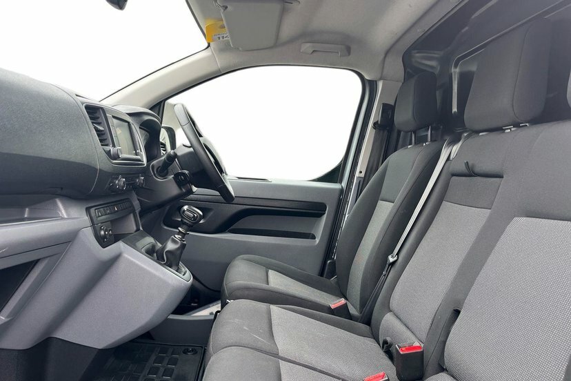 Citroen Dispatch 1.5 Bluehdi 1000 Enterprise Pro M Panel Van 6Dr Di LA22VOD Grey #4