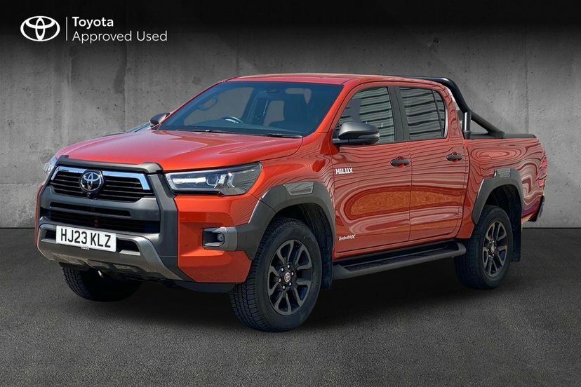Toyota HILUX 2.8 D-4d Invincible X Pickup Double Cab Orange #3