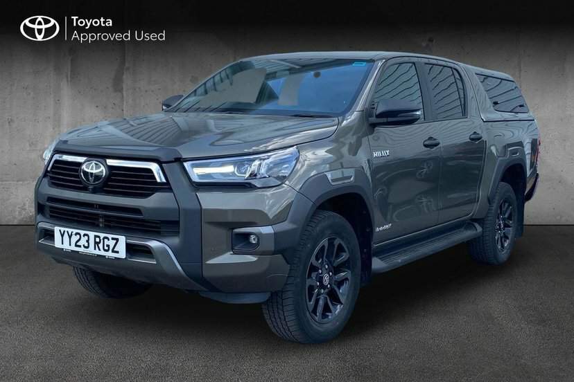 Toyota HILUX 2.8 D-4d Invincible X Pickup Double Cab Brown #3