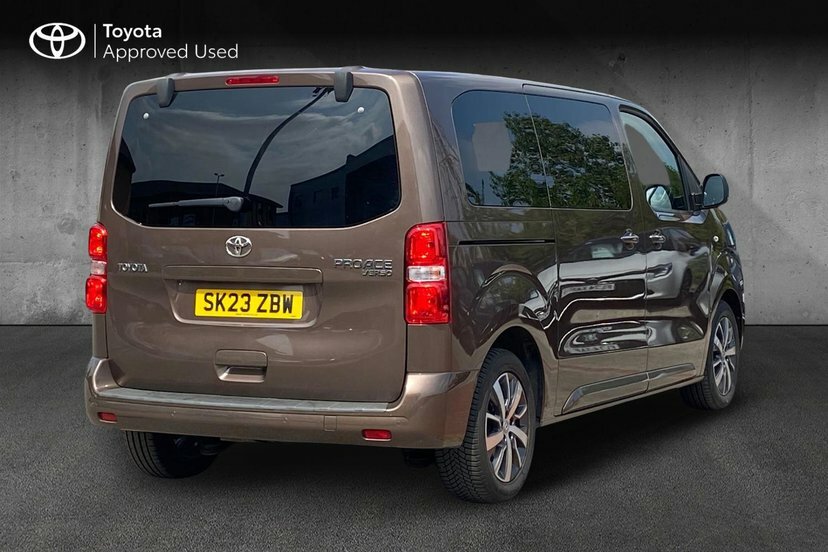 Toyota Proace Verso 2.0D Family Medium Mpv Mwb 8 Seat #2