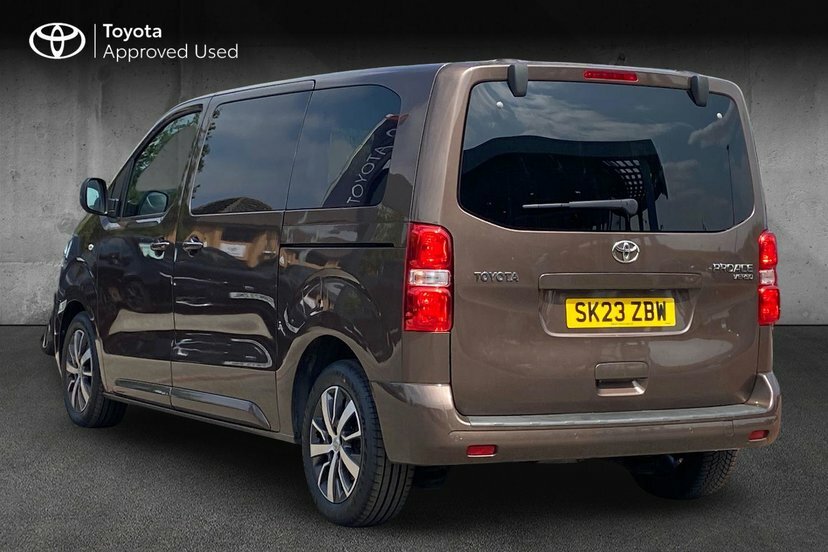 Toyota Proace Verso 2.0D Family Medium Mpv Mwb 8 Seat #4