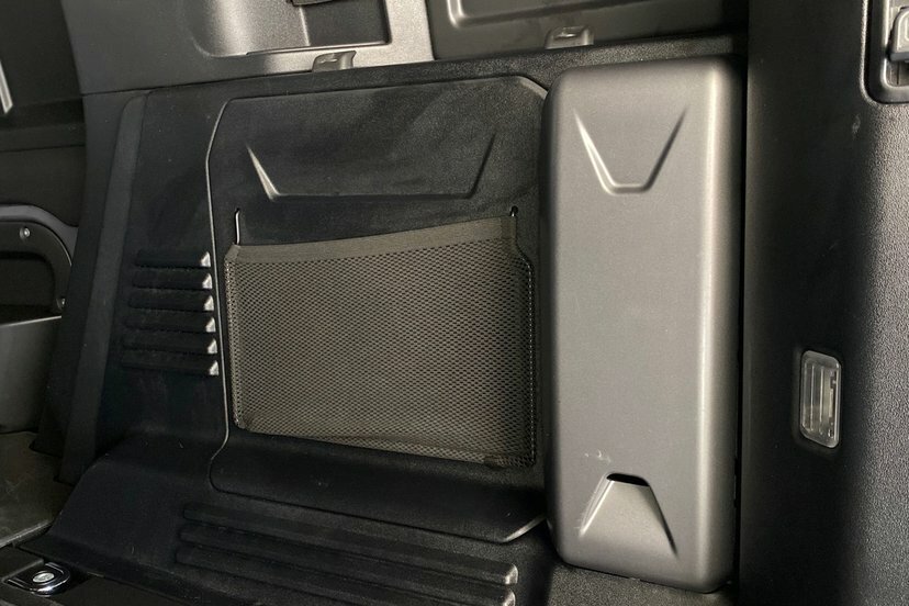 Land Rover Defender 110 X-dynamic Se Blue #47