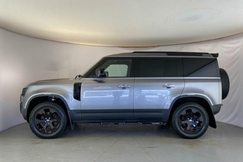 Land Rover Defender 110 X-dynamic Se Blue #30