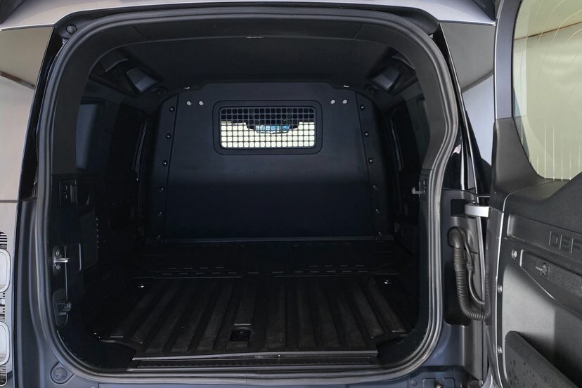 Land Rover Defender 110 X-dynamic Se Blue #10