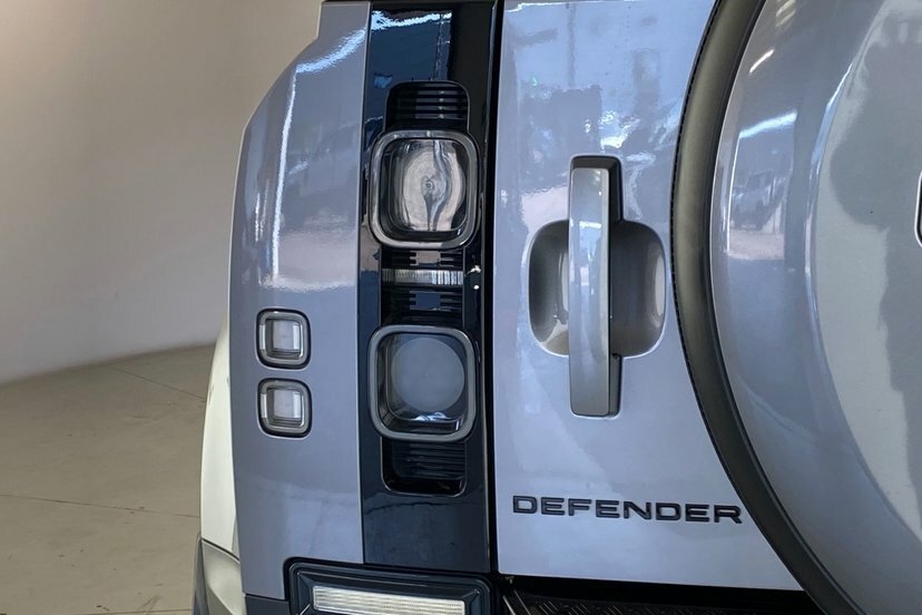 Land Rover Defender 110 X-dynamic Se Blue #26