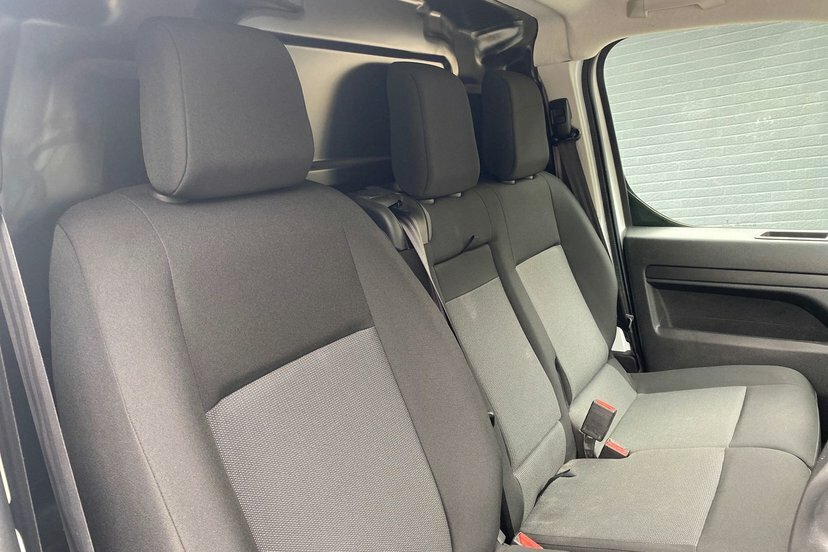 Toyota PROACE 2.0D Design Medium Panel Van Mwb Euro 6 6Dr White #23