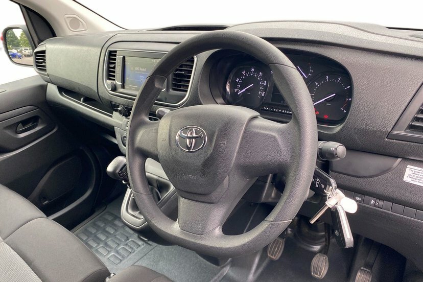 Toyota PROACE 1.5D Active Medium Panel Van Mwb 6Dr  #5