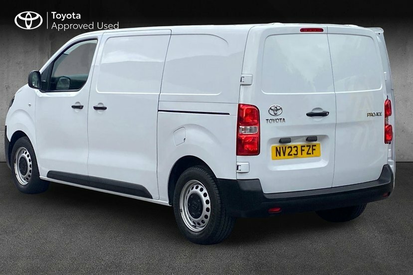 Toyota PROACE 1.5D Active Medium Panel Van Mwb 6Dr  #4